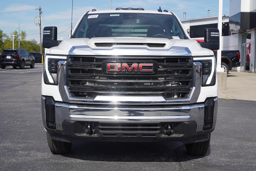 New 2025 GMC Sierra 3500 HD Chassis Cab Pro Truck