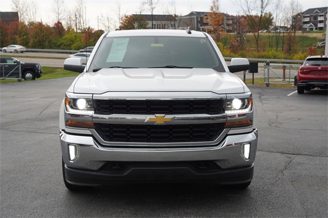 2018 Chevrolet Silverado 1500 LT photo 2