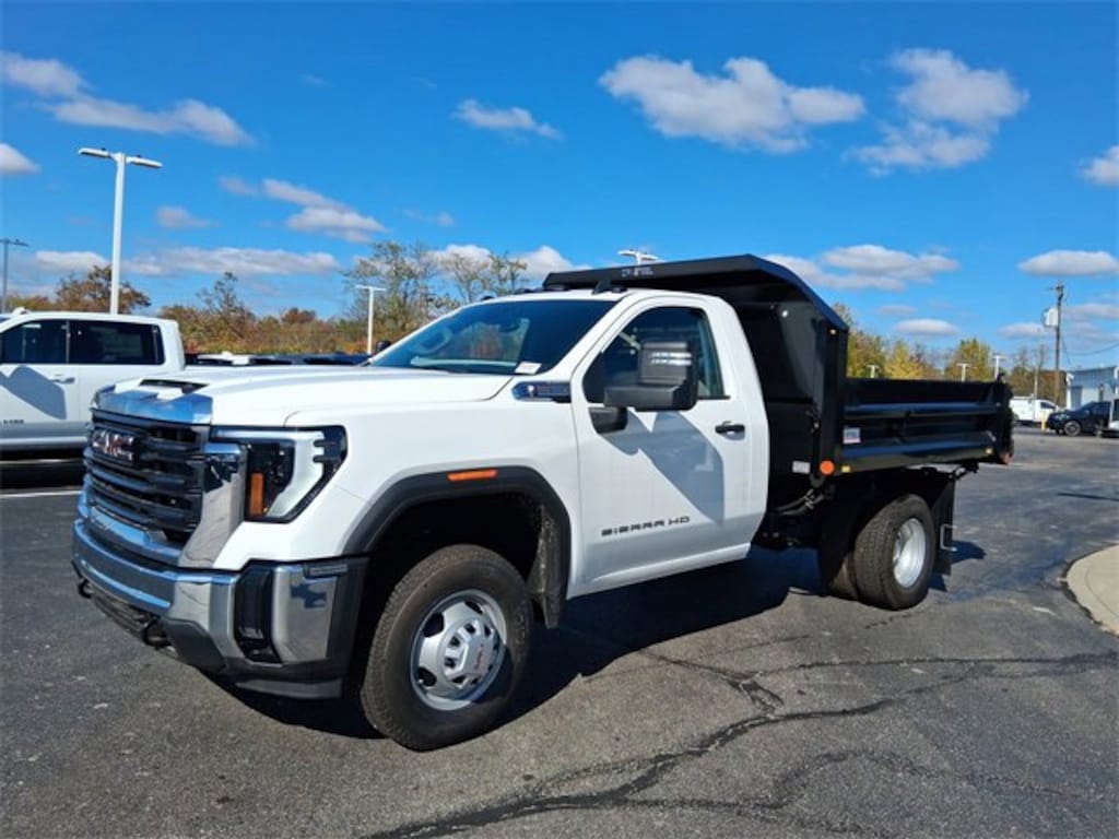 New 2025 GMC Sierra 3500 HD Chassis Cab Pro Truck