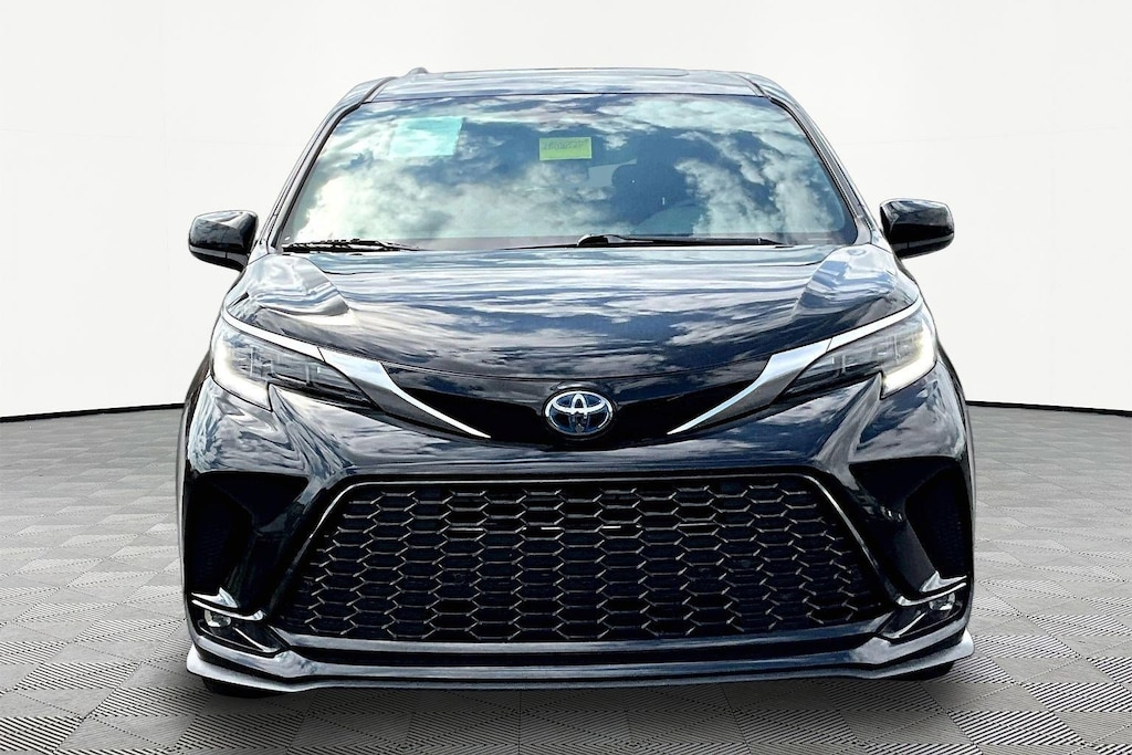 Used 2021 Toyota Sienna Van