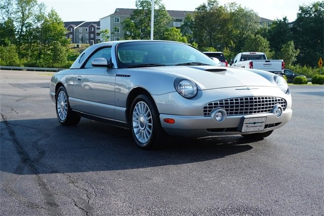 2004 Ford Thunderbird