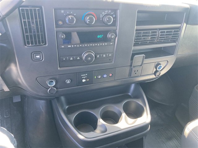 2025 GMC Savana Cargo Work Van - Photo 37