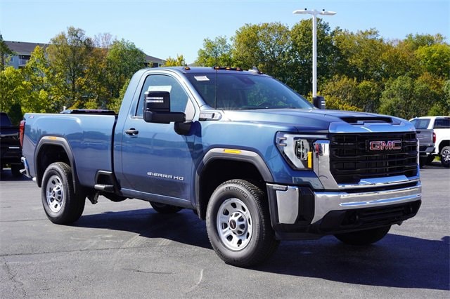2025 GMC Sierra 2500HD Pro's photo