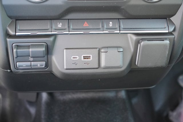 2025 GMC Sierra 3500HD Pro - Photo 24