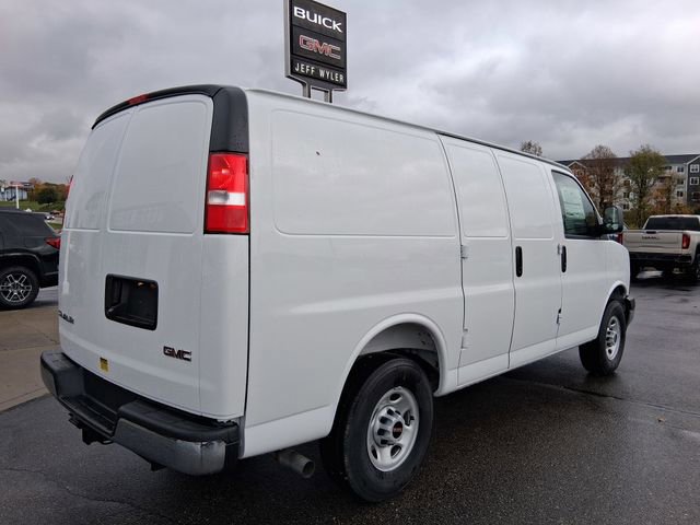 2025 GMC Savana Cargo Work Van - Photo 6