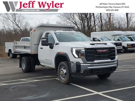 2025 GMC Sierra 3500 HD Chassis Cab Pro Truck