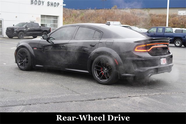 2022 Dodge Charger R/T Scat Pack Widebody photo 3