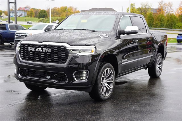 2025 Ram 1500 photo 3