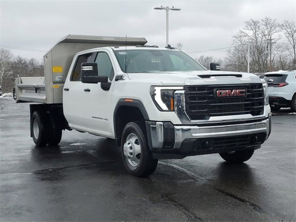New 2025 GMC Sierra 3500 HD Chassis Cab Pro Truck