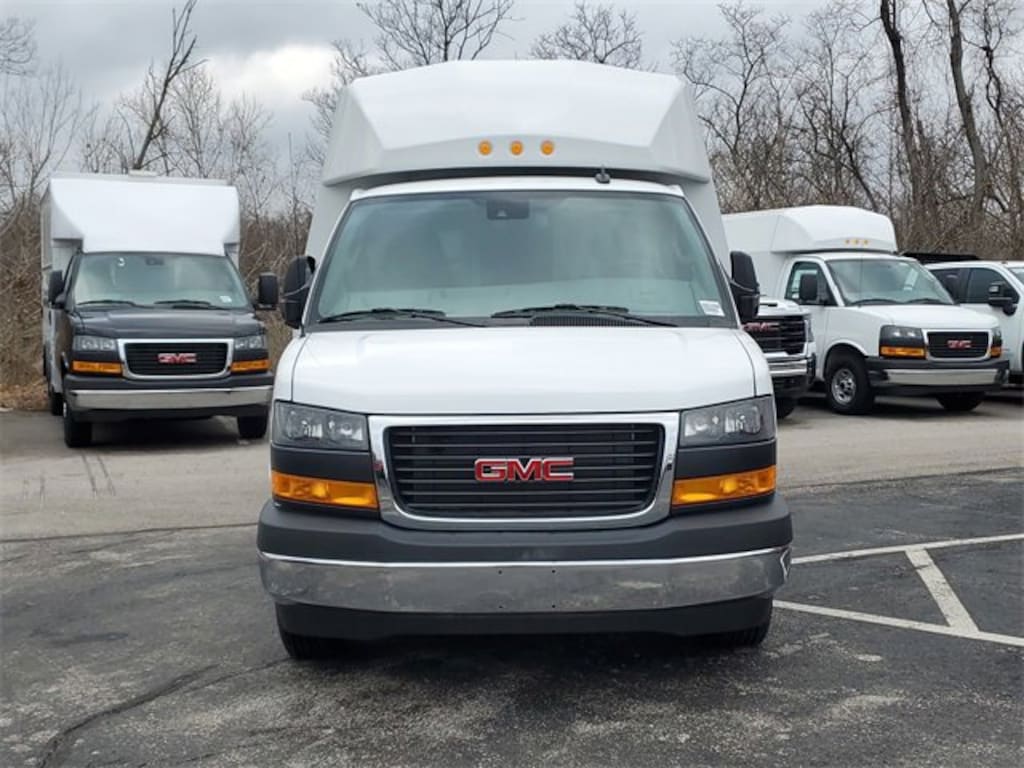 New 2025 GMC Savana Cutaway 4500 2WT Cutaway Van