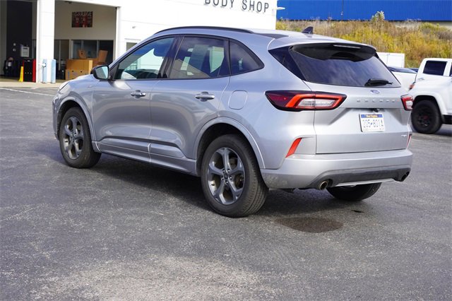 2024 Ford Escape ST-Line photo 4