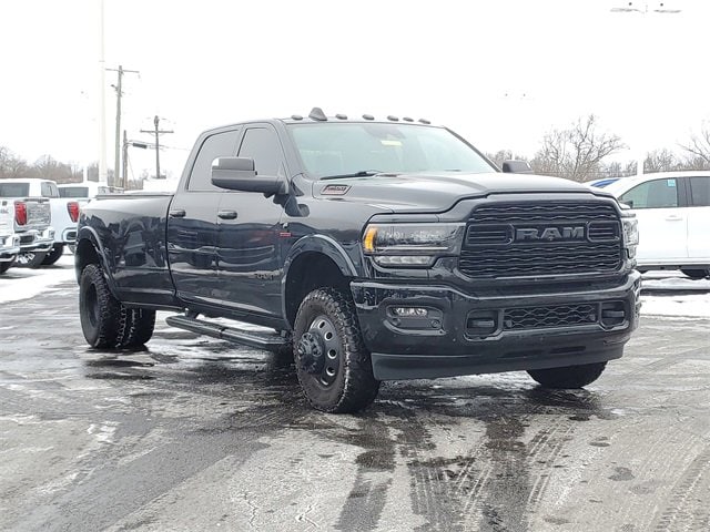 2022 Ram 3500 Truck Crew Cab 