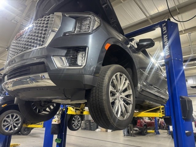 2021 GMC Yukon XL SLT's photo