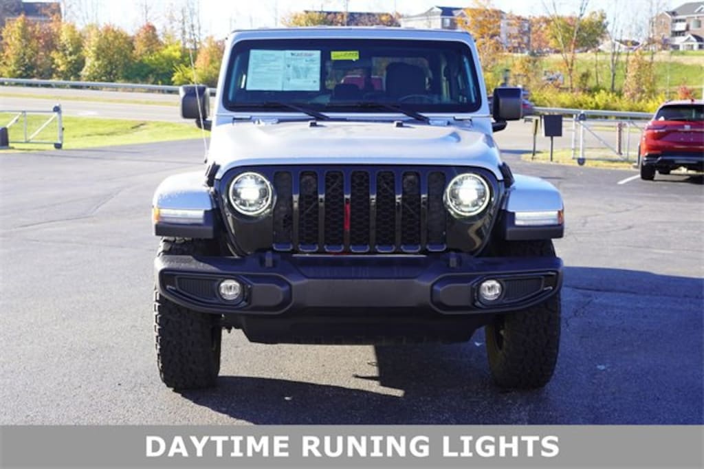 Used 2022 Jeep Gladiator Truck Crew Cab