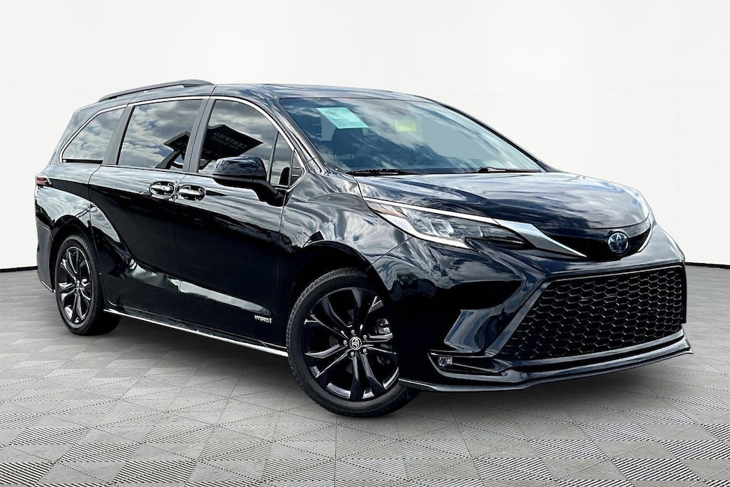Used 2021 Toyota Sienna Van