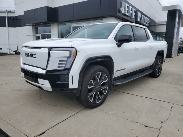 2025 GMC Sierra EV Denali - Photo 8