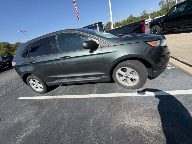 2015 Ford Edge SE photo 2