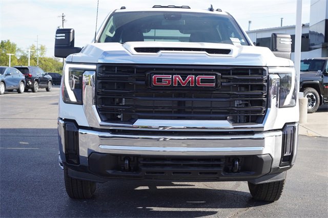 2025 Gmc Sierra 3500 HD Pro photo 3