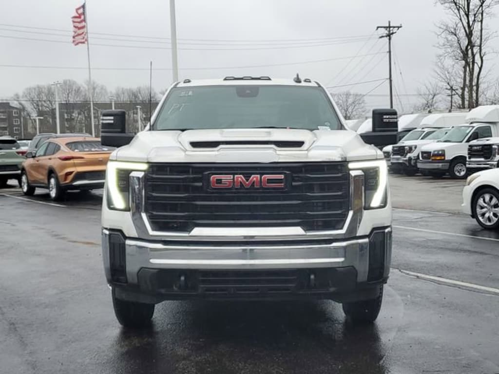 New 2025 GMC Sierra 3500 HD Chassis Cab Pro Truck