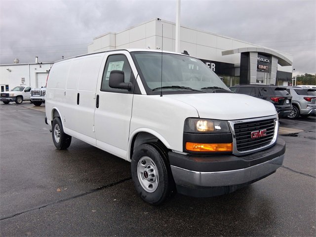 2025 GMC Savana Cargo Work Van's photo