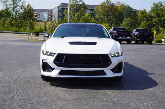2024 Ford Mustang GT photo 2