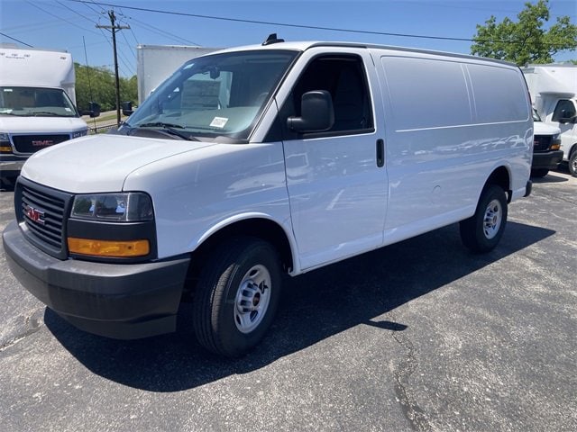 2025 GMC Savana Cargo Work Van - Photo 20