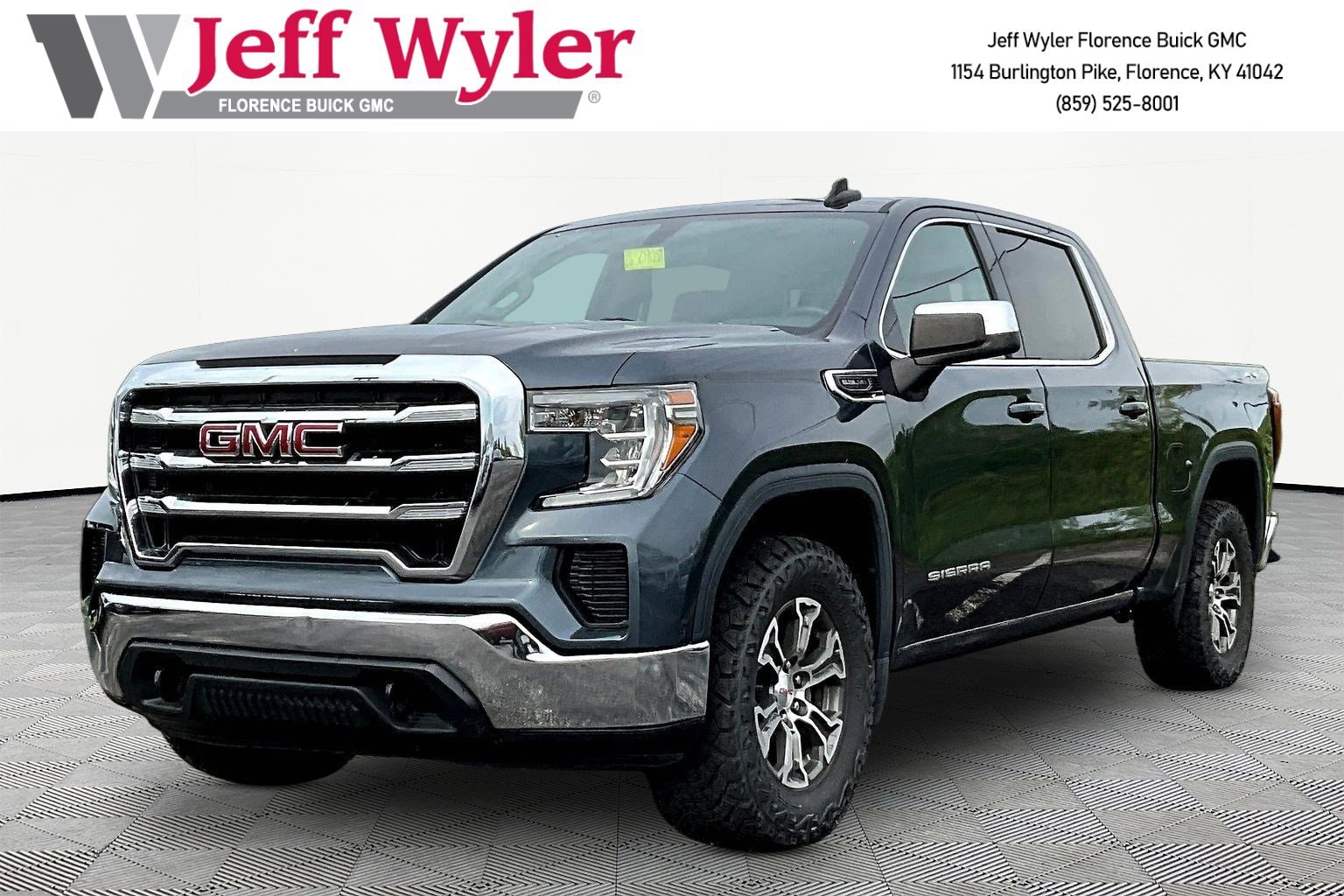 2020 GMC Sierra 4WD Crew Cab Short Box SLE's photo