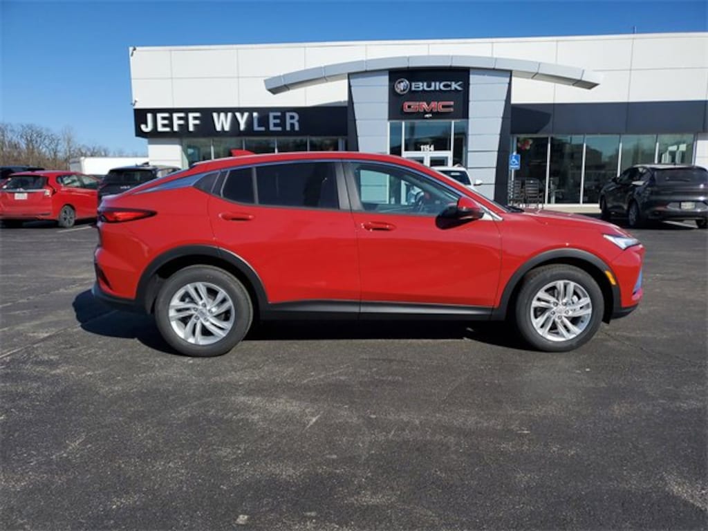 New 2026 Buick Envista Avenir SUV