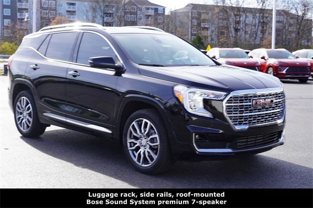 2024 GMC Terrain Denali's photo
