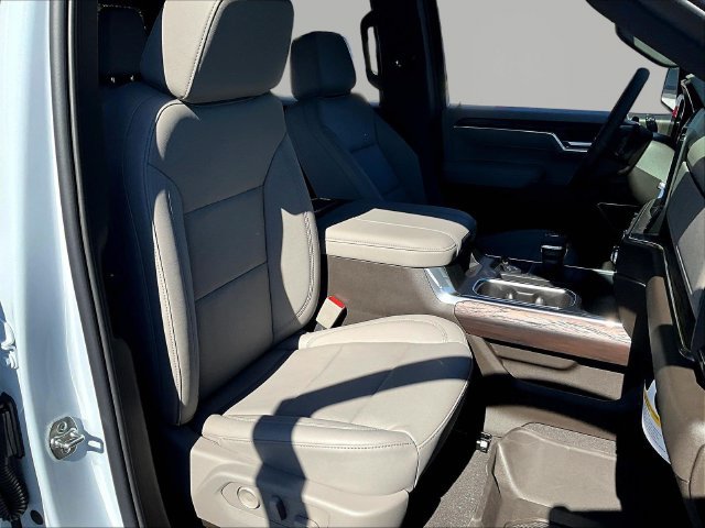 2026 GMC Sierra 1500 SLT - Photo 17