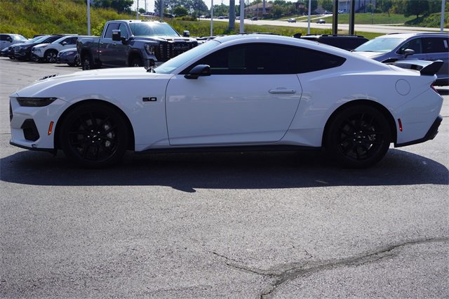 2024 Ford Mustang GT photo 4