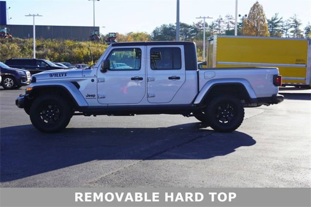 Used 2022 Jeep Gladiator Truck Crew Cab