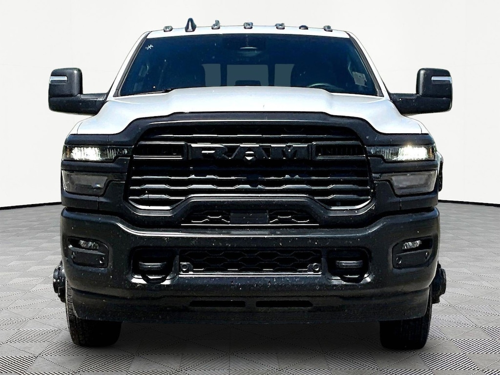 New 2026 Ram 3500 TRADESMAN CREW CAB 4X4 8' BOX Pickup