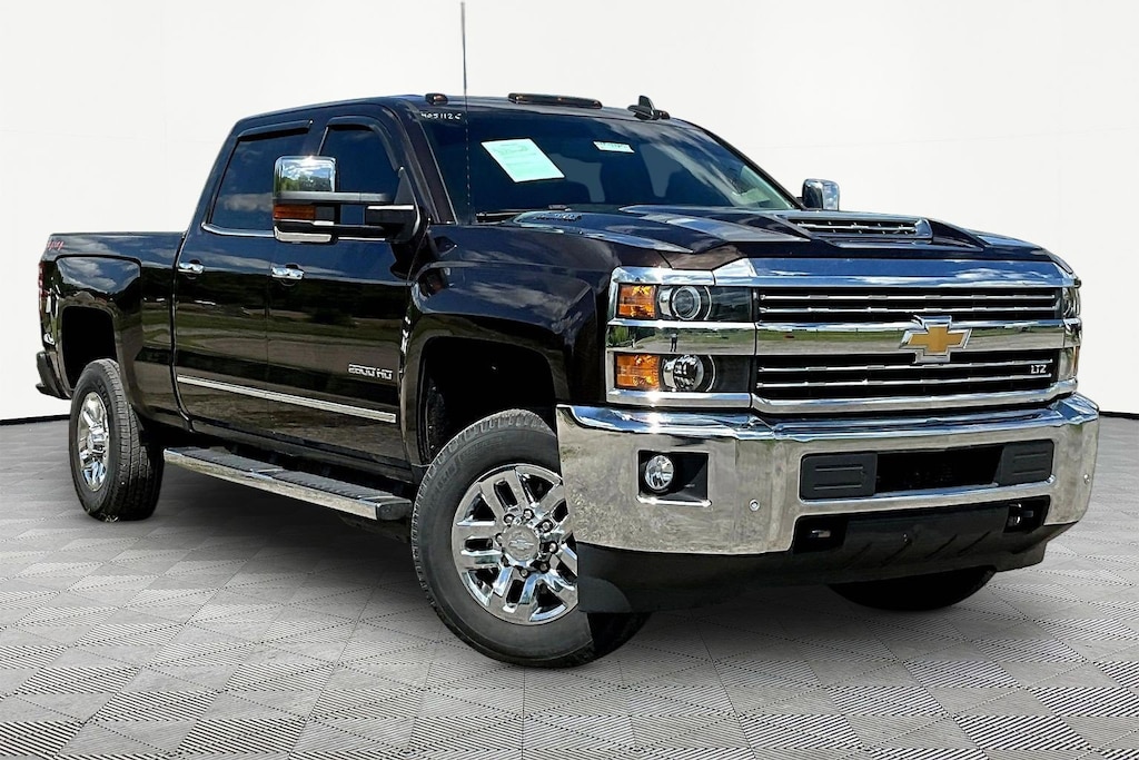 Used 2019 Chevrolet Silverado 2500HD 4WD Crew Cab 153.7 LTZ Truck Crew Cab
