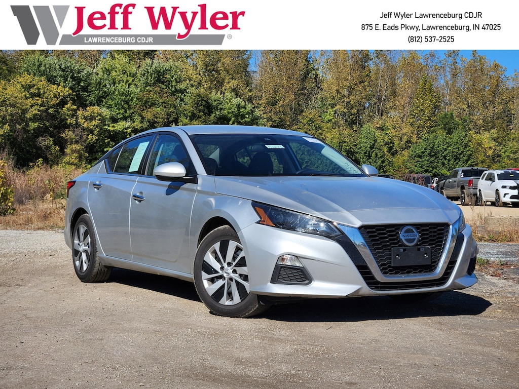 Used 2022 Nissan Altima 2.5 S Sedan Sedan