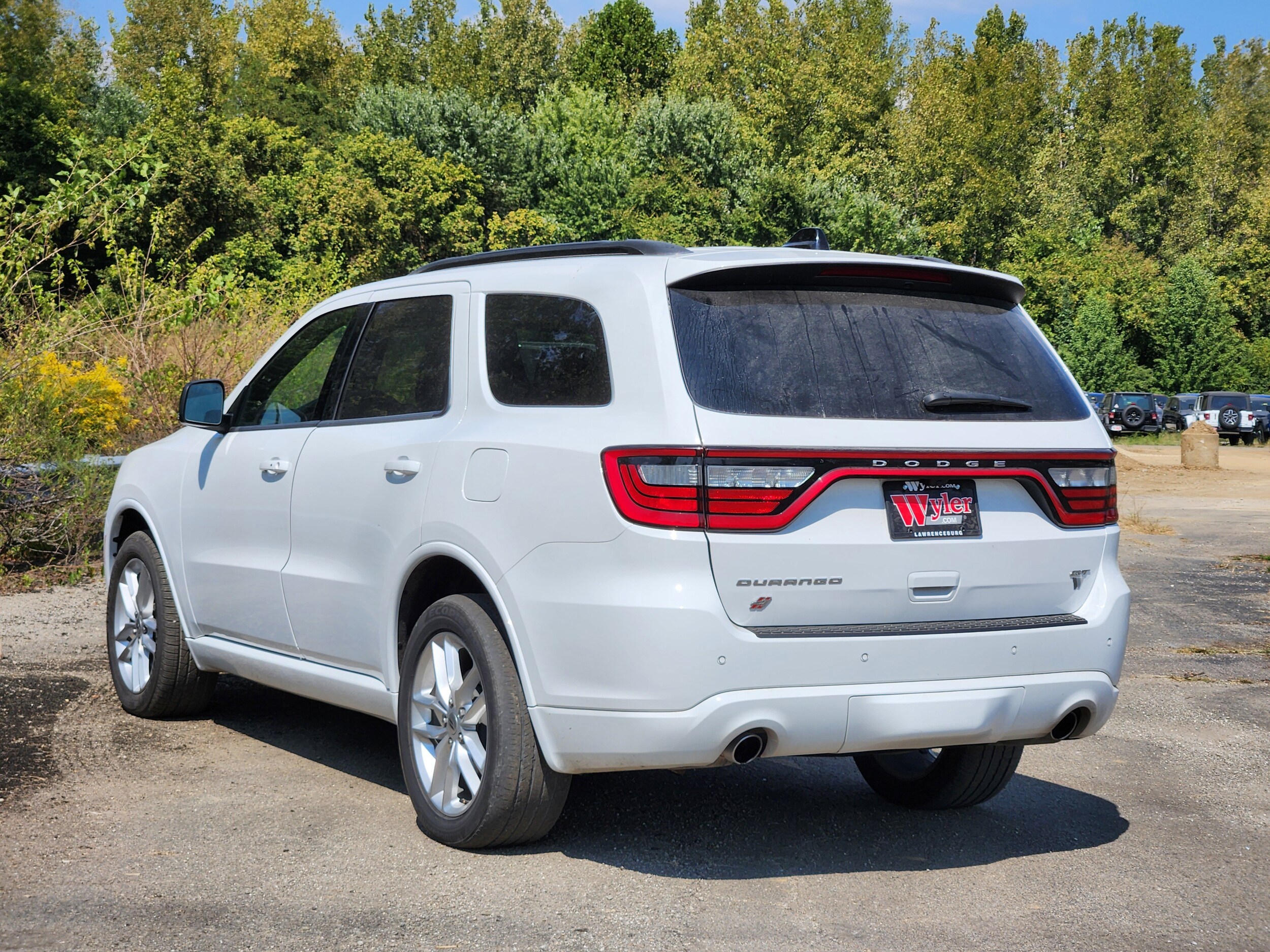 2023 Dodge Durango GT Plus photo 2