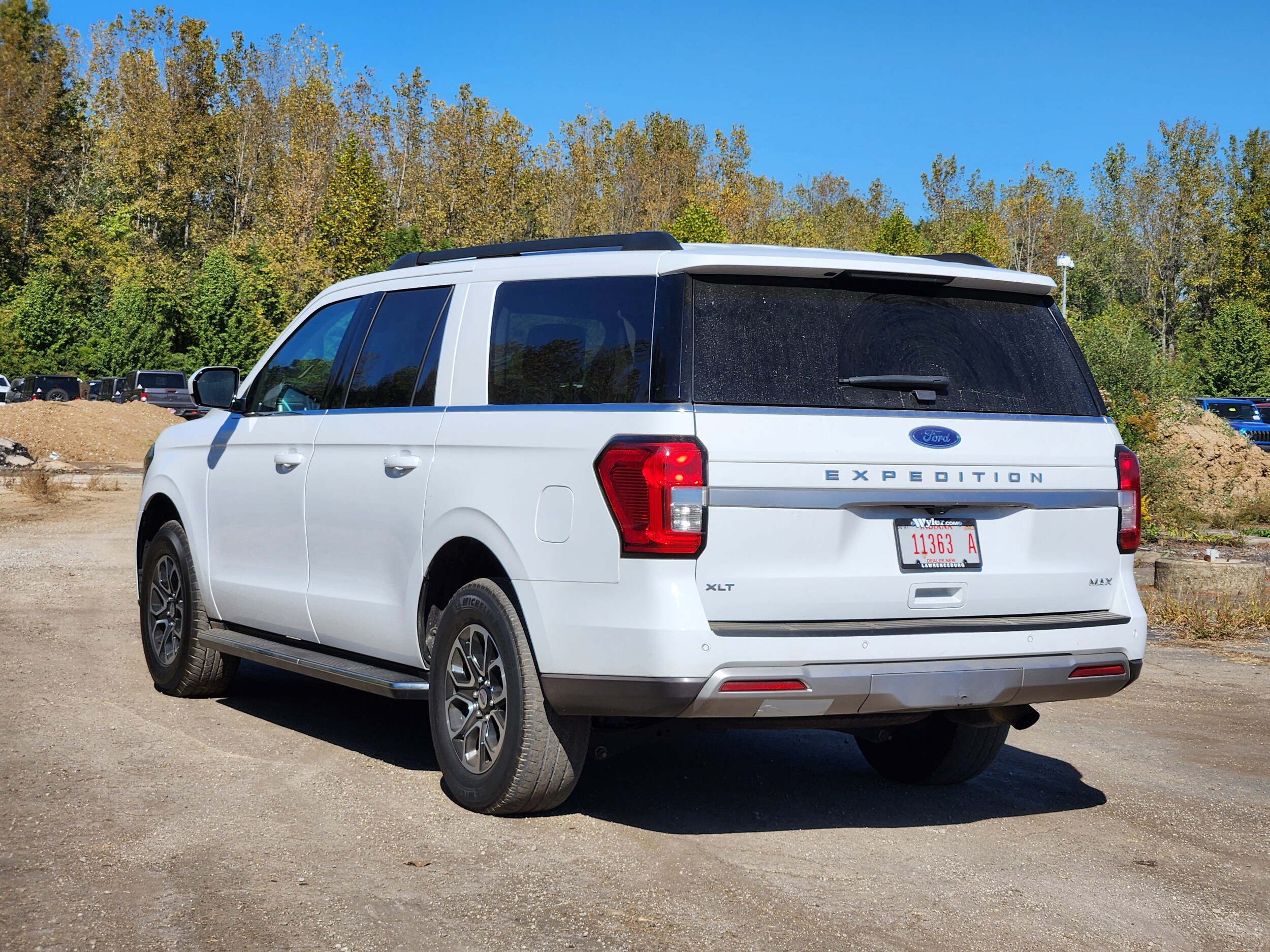 2023 Ford Expedition MAX XLT photo 2
