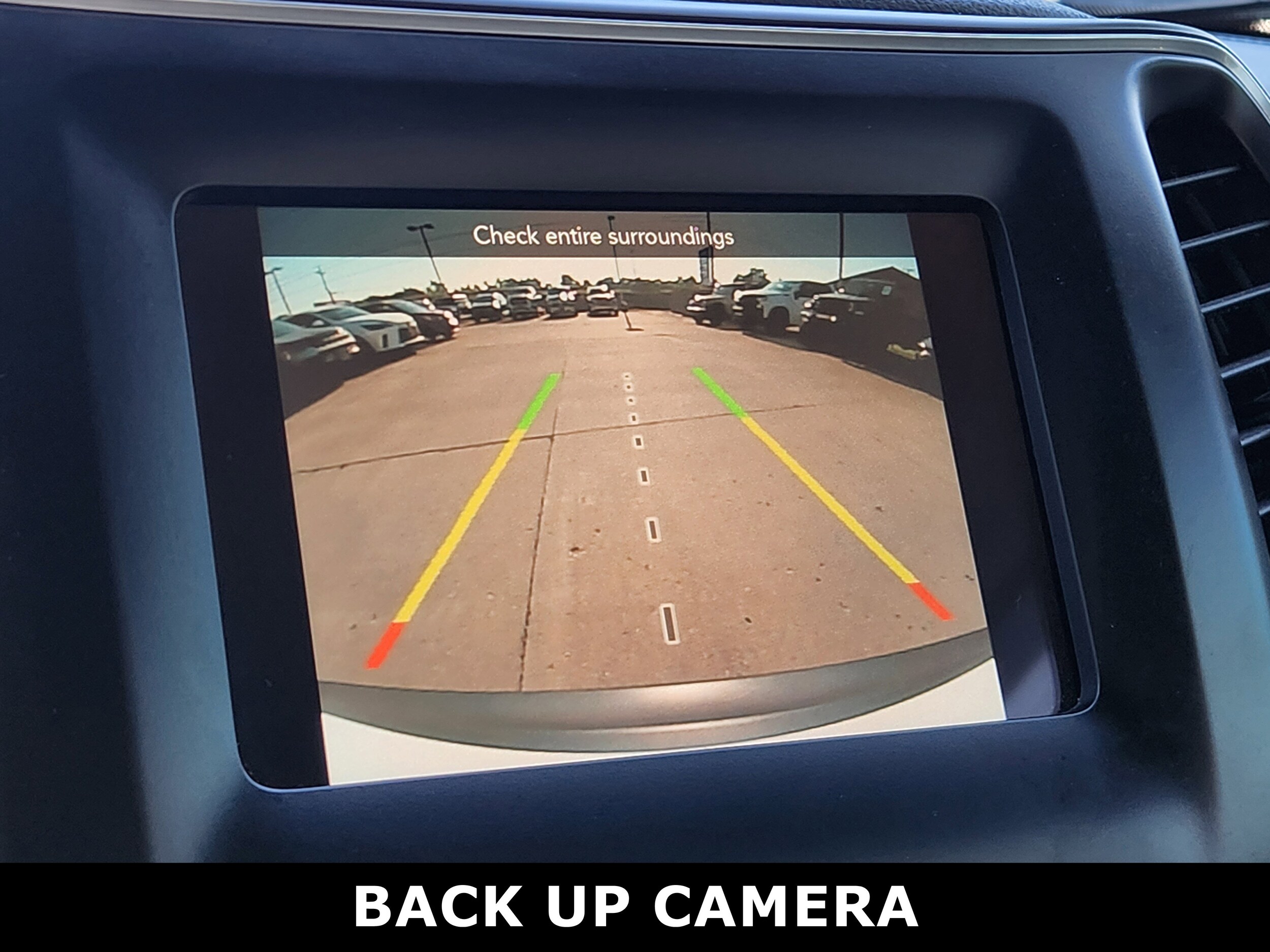 2019 Jeep Cherokee Latitude photo 2
