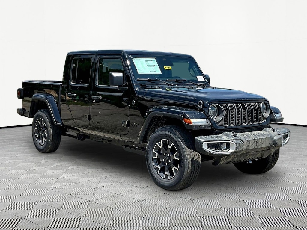 New 2026 Jeep Gladiator SAHARA 4X4 Pickup