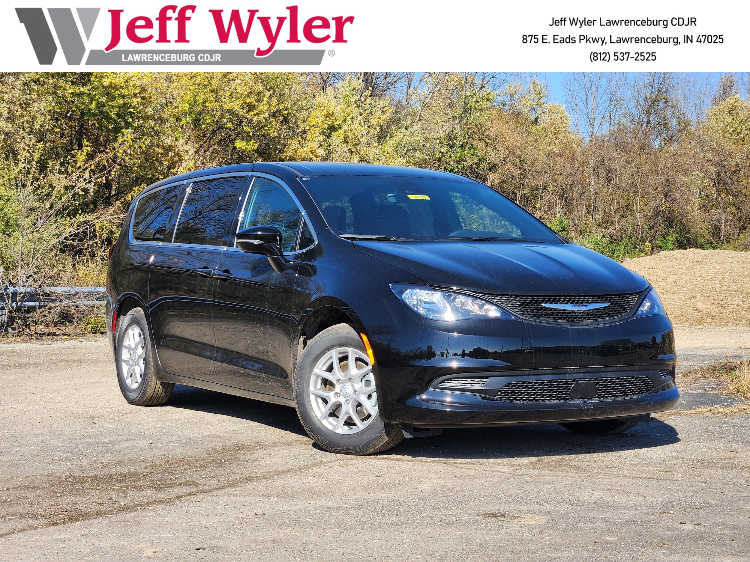 2026 Chrysler Voyager LX