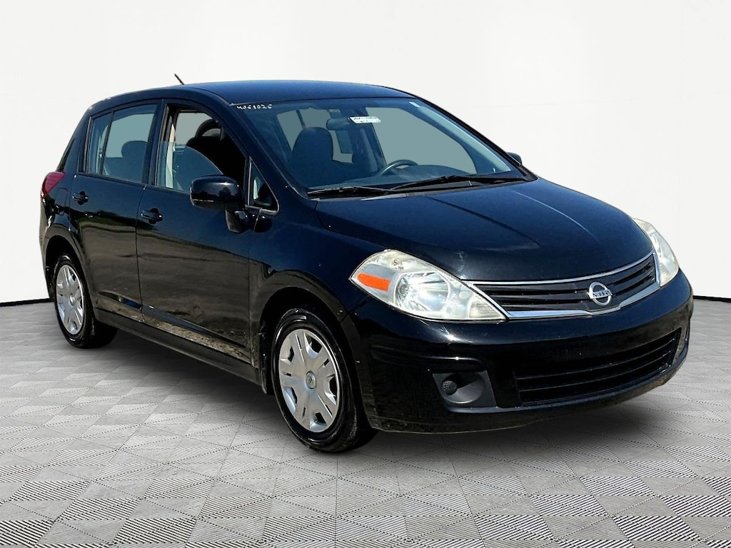 Used 2010 Nissan Versa 5dr HB I4 Auto 1.8 S Hatchback