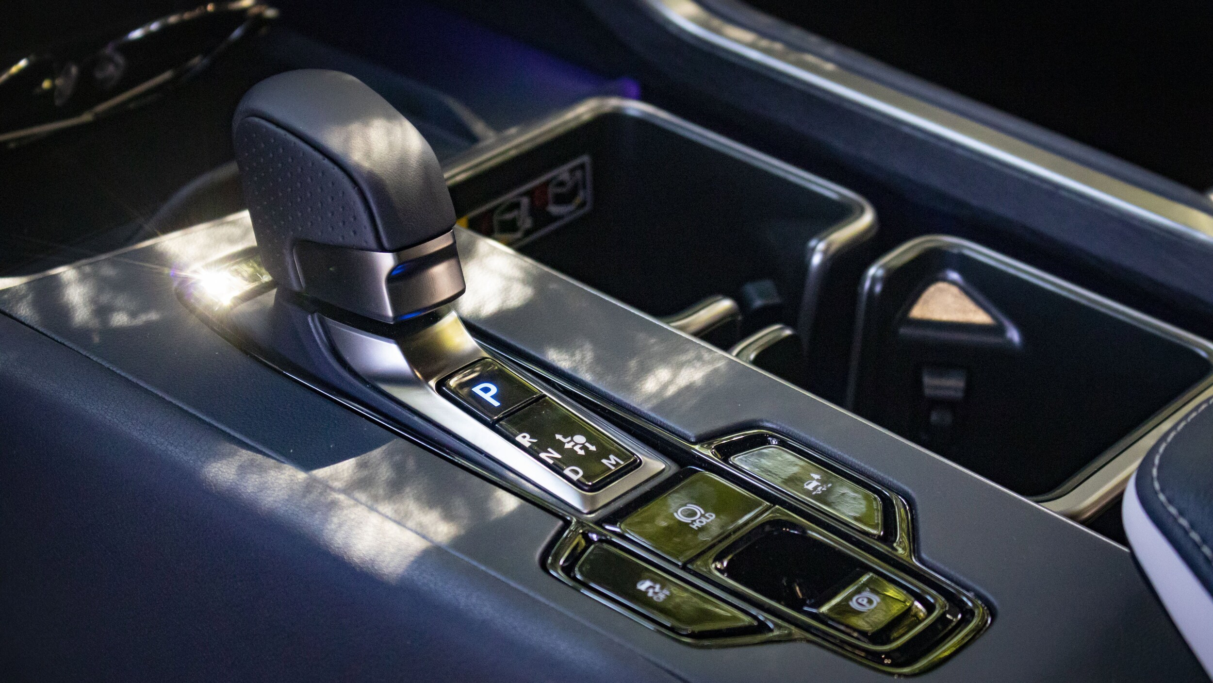 2025 Lexus TX 500h F SPORT Premium photo 3