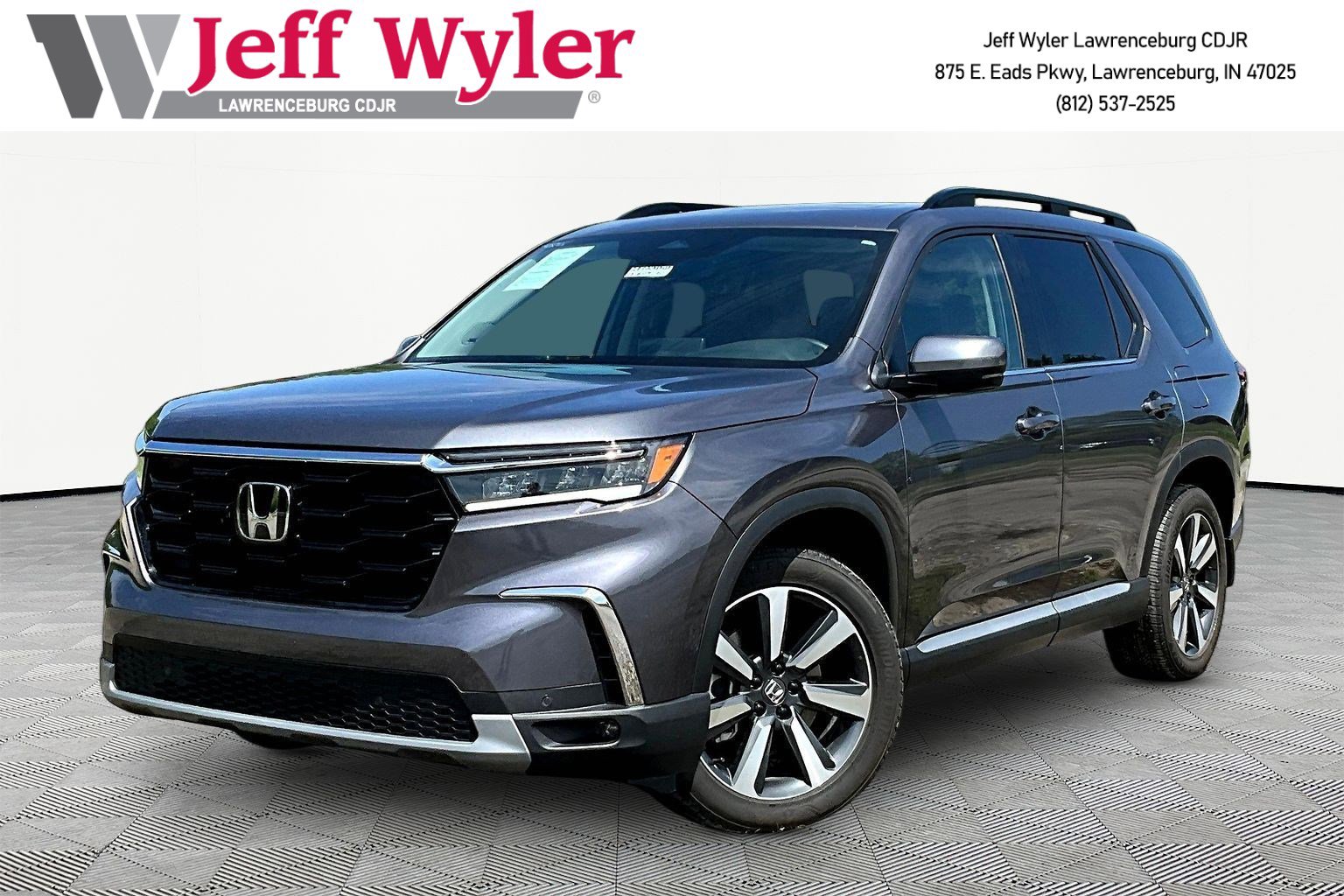 2025 Honda Pilot Touring AWD's photo