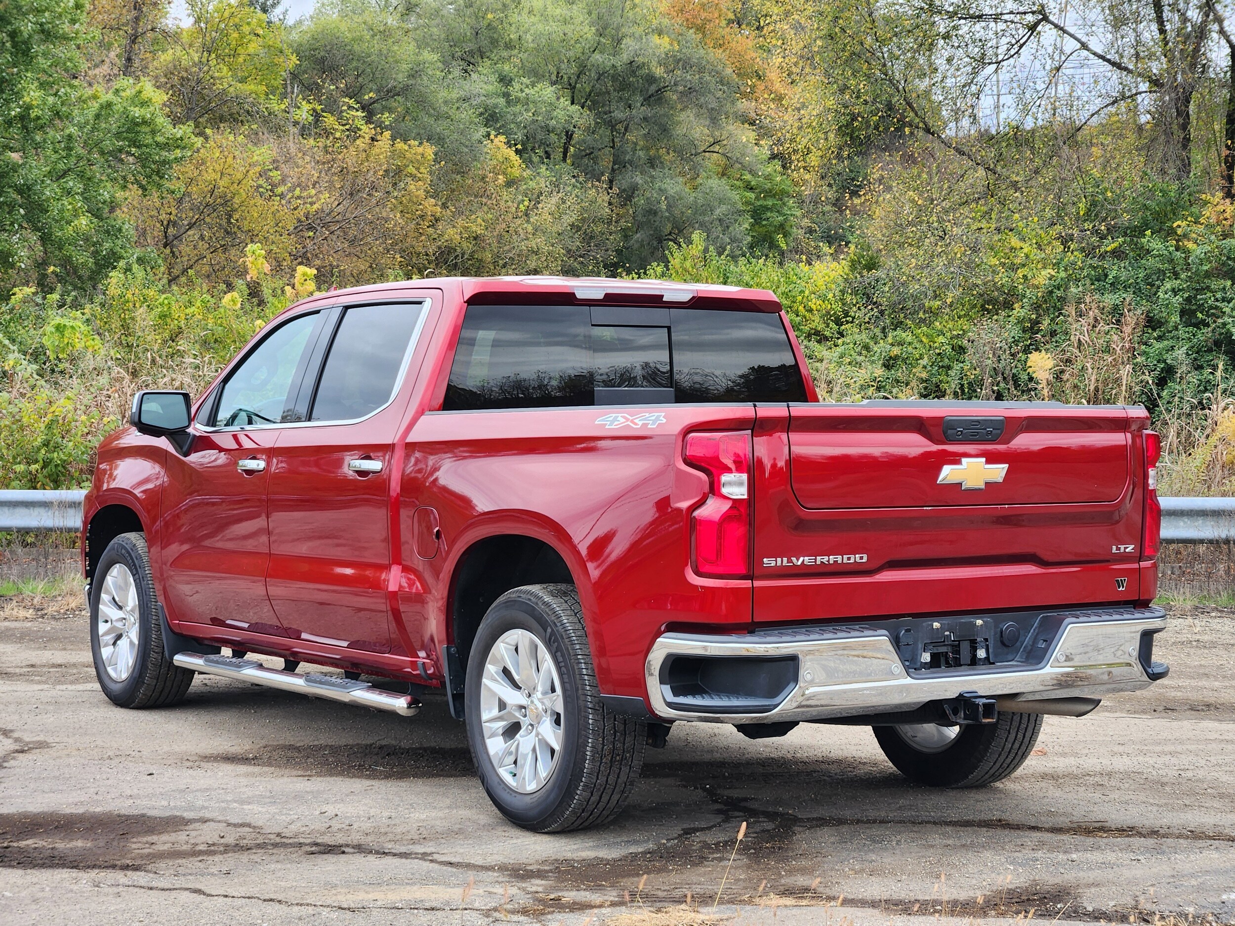 2021 Chevrolet Silverado 1500 LTZ photo 2