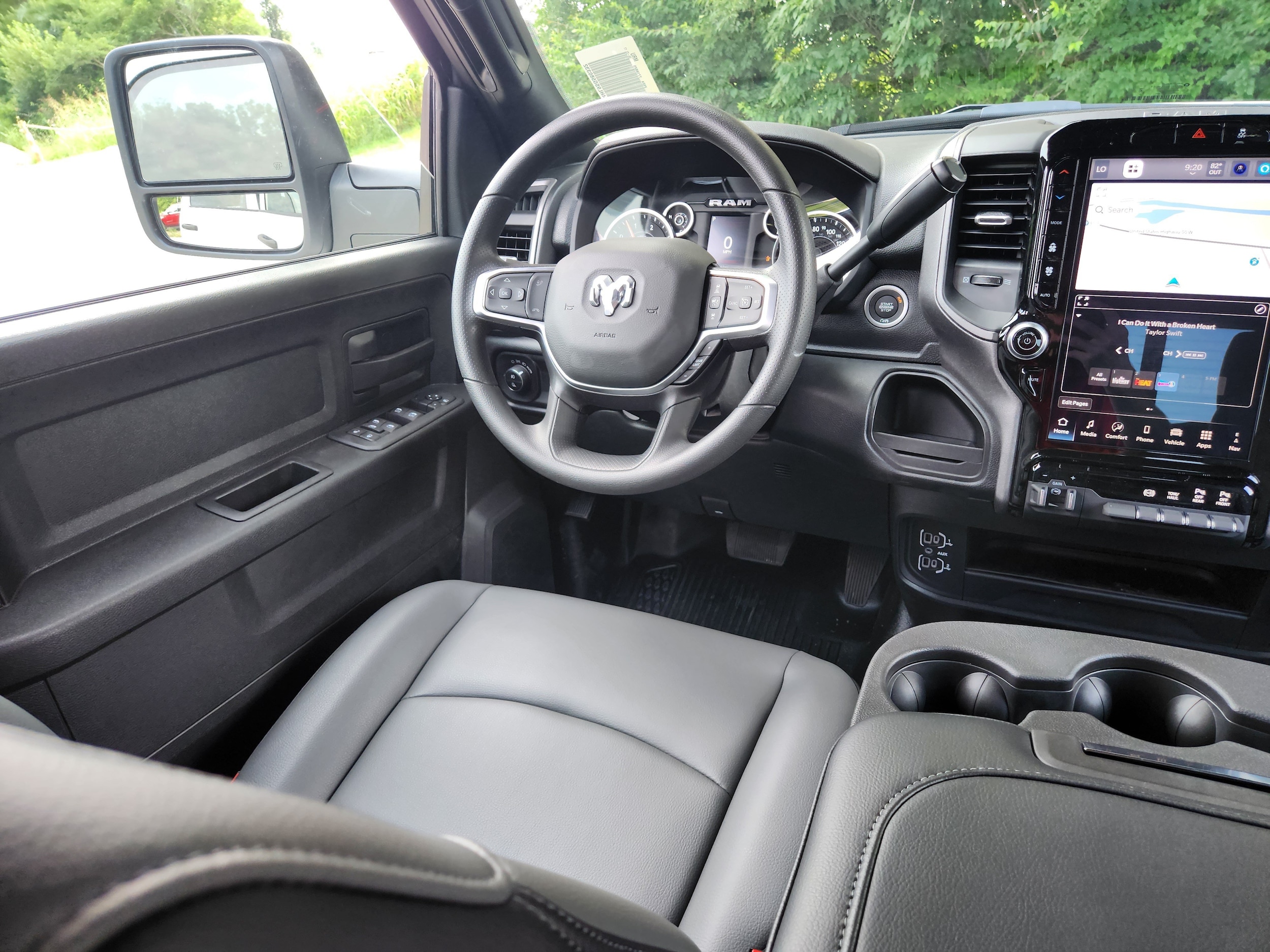 2025 RAM 2500 Tradesman - Photo 23