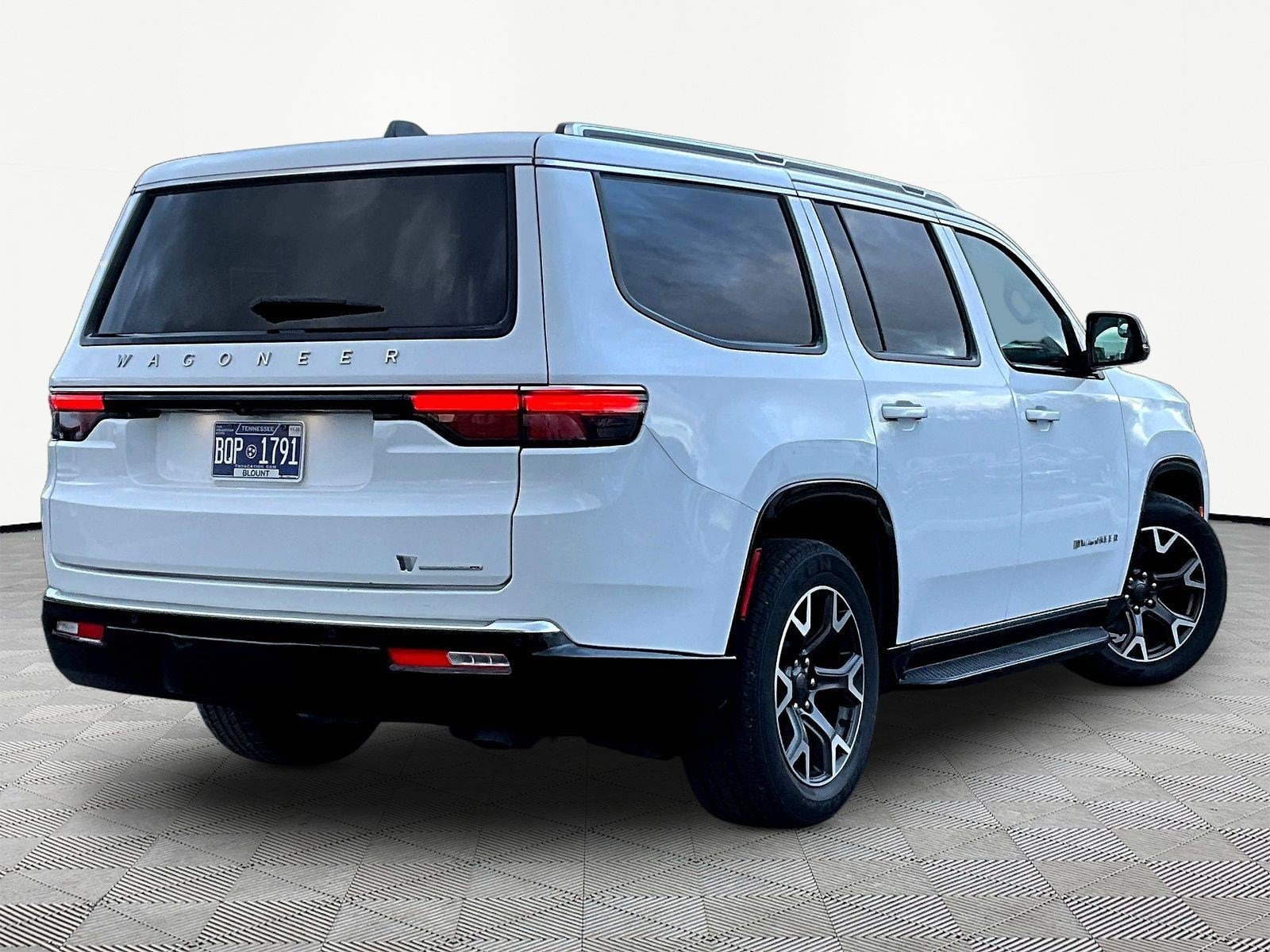 2024 Jeep Wagoneer Series III - Photo 13