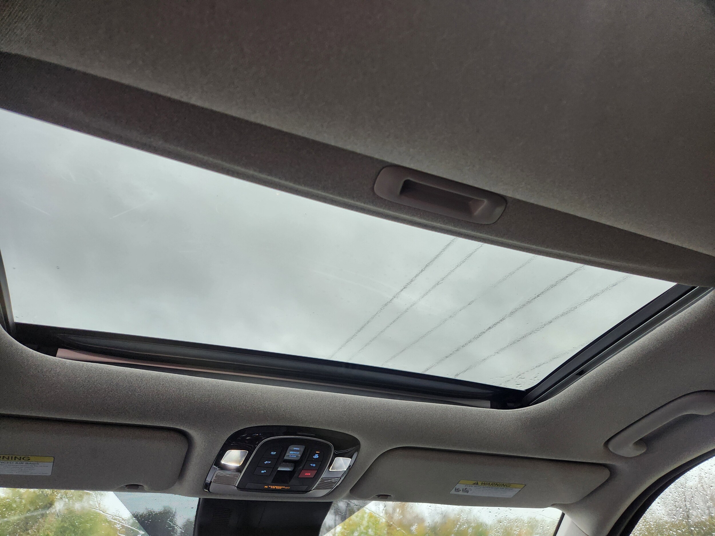 2024 Hyundai Palisade Limited photo 3