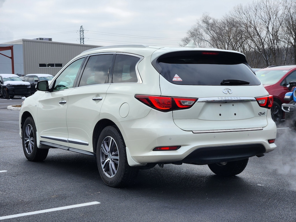 Used 2017 INFINITI QX60 AWD SUV