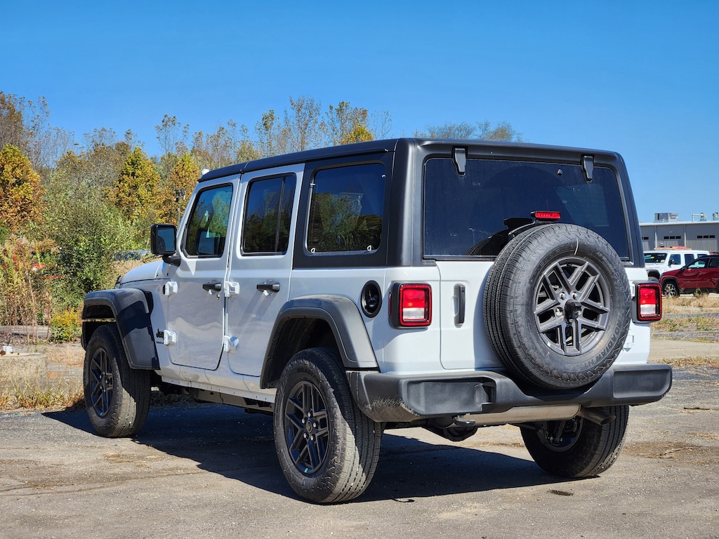 New 2026 Jeep Wrangler 4-DOOR SPORT S Sport Utility