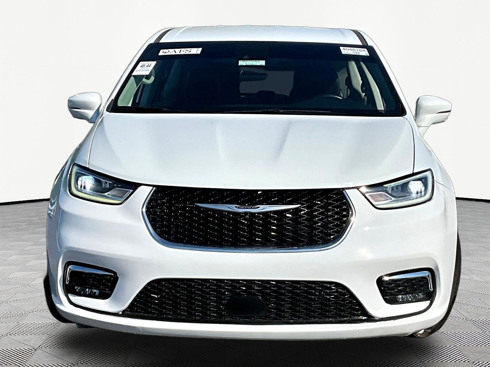 2022 Chrysler Pacifica Hybrid Touring L - Photo 11